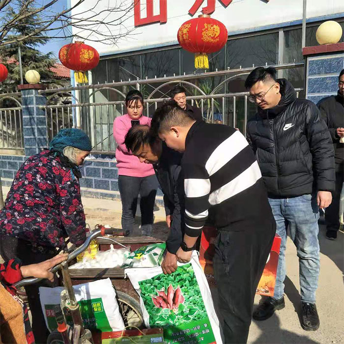 關愛貧困家庭，節日慰問活動